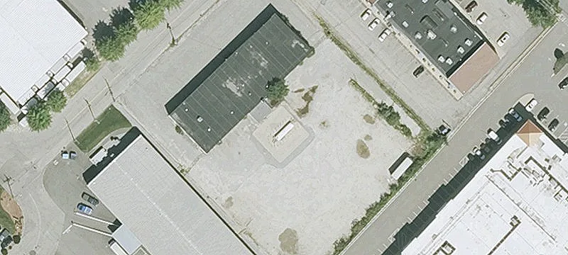 Industrial Building on Acreage