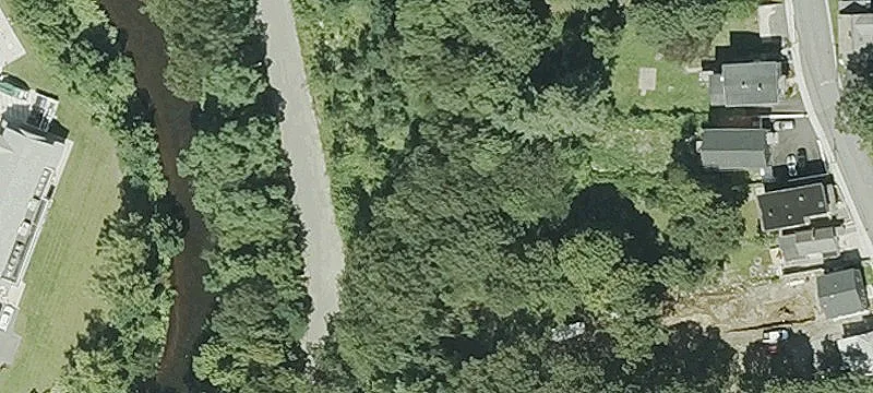 Abutting Commercial Development Lots