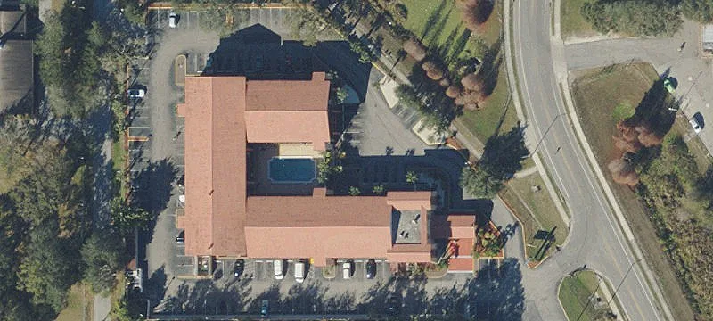 Three-Story Rodeway Inn Hotel