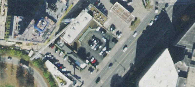 Retail Center with High Visibility