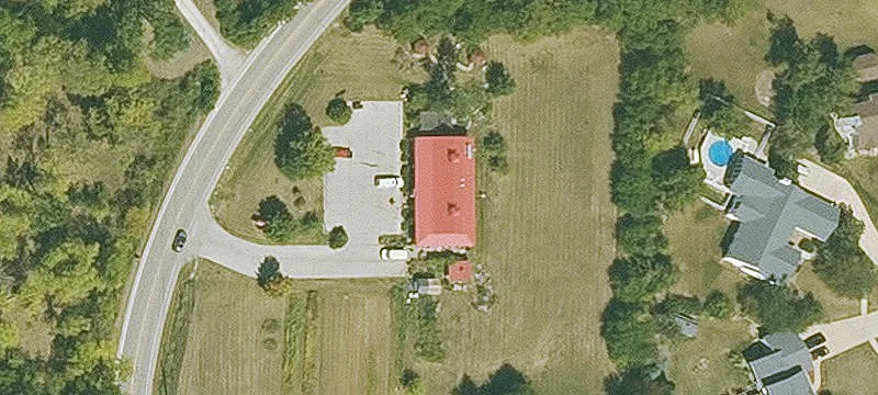 Barn-Style Retail and Office Building