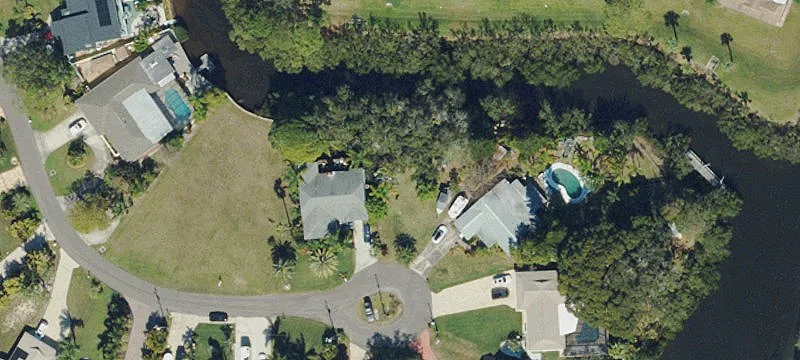 Gulf-Access Waterfront Land