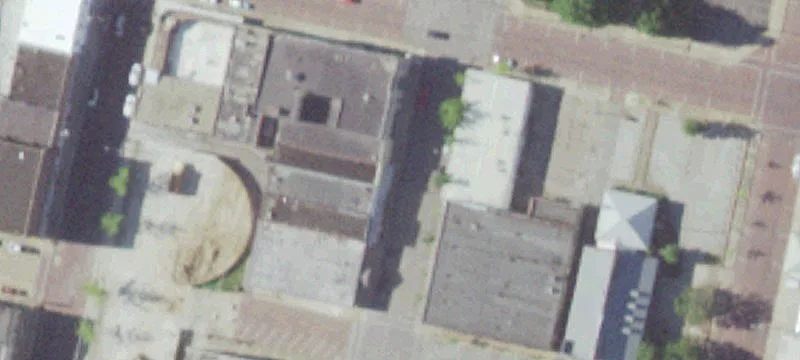 Concrete-Truss Office Building