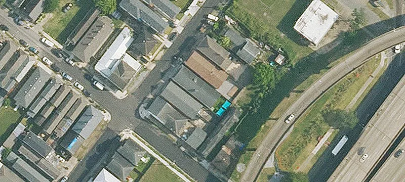 Dual-Side Residential Duplex