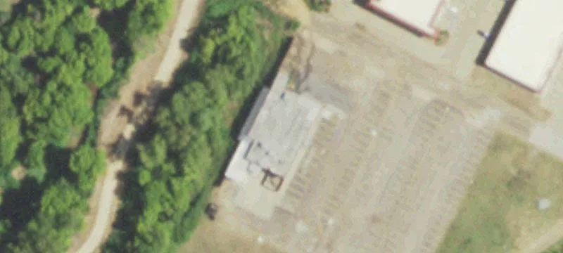 Restaurant and Bar Building