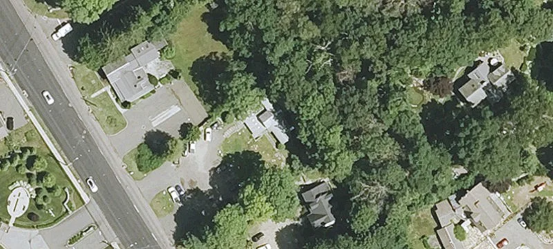 Live-Work Building with Parking