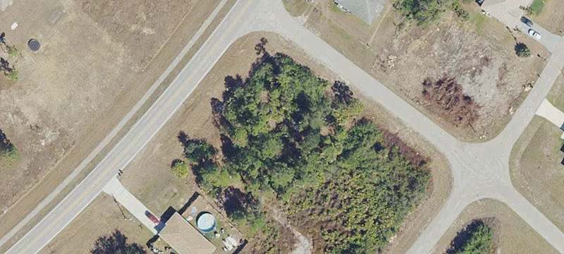 Duplex-Zoned Corner Homesite