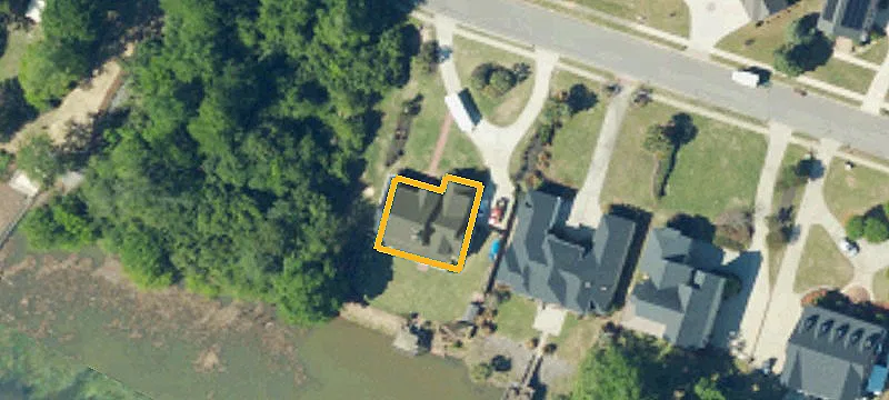 Lakefront Dockable Lot