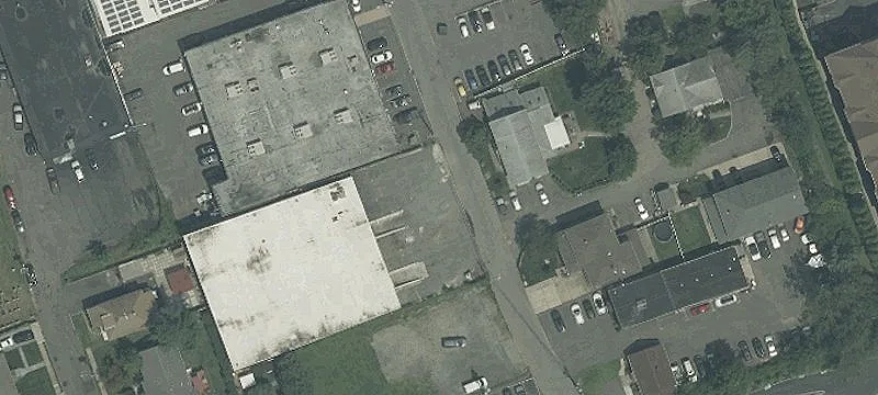 Single-Tenant Flex Warehouse Building