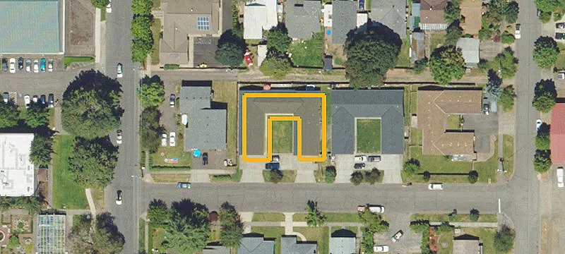 Two Quadplexes With Long-Term Tenants