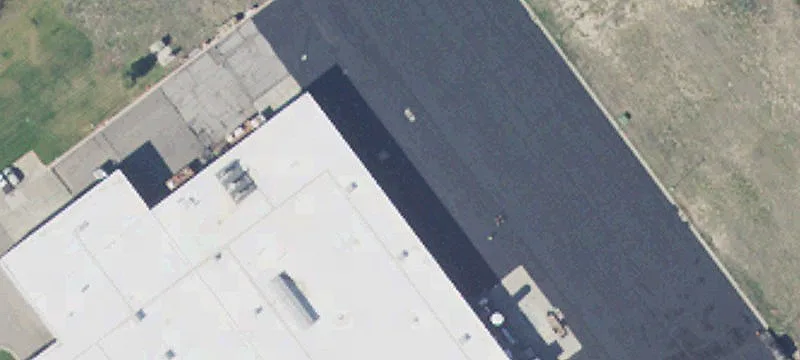 Specialty Property at Road Junction