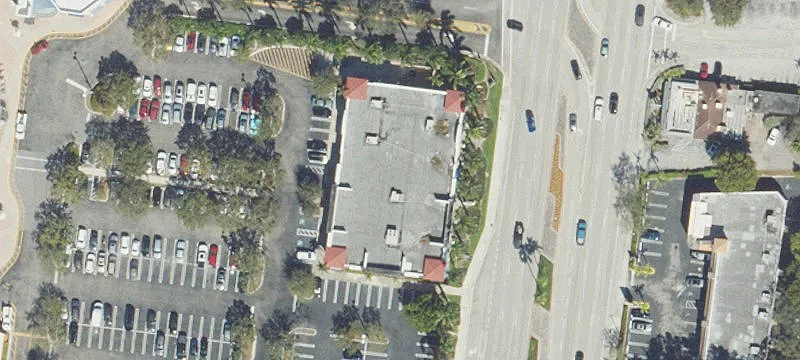 Open-Air Retail Center Lease Space