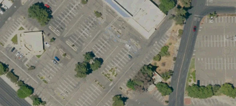 Freeway-Visible NNN Retail Center
