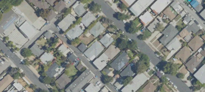 Vacant-Unit Duplex with Rear Home