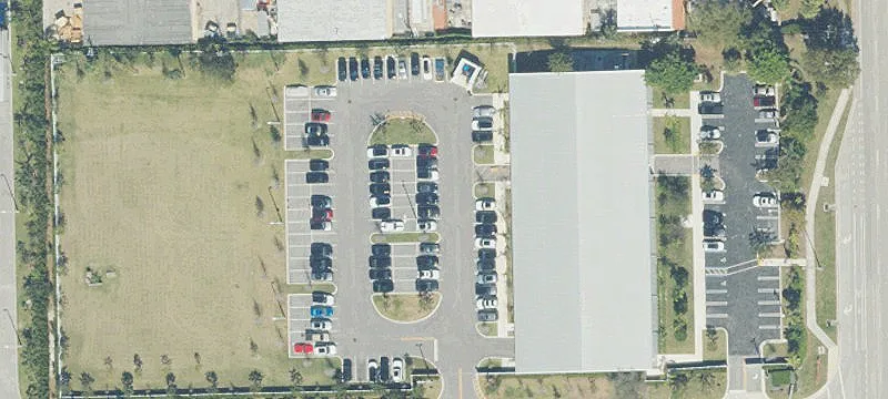 Mixed-Use Warehouse and Office