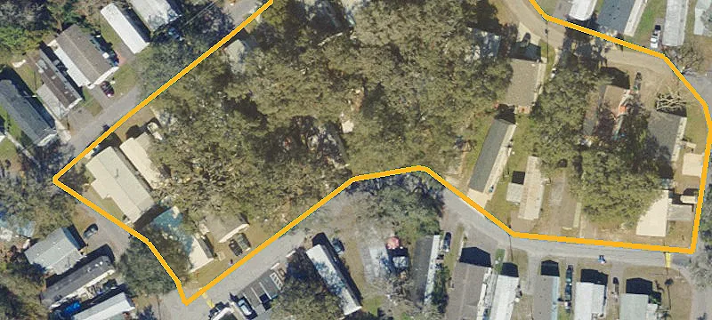 Private Lakefront Estate Land