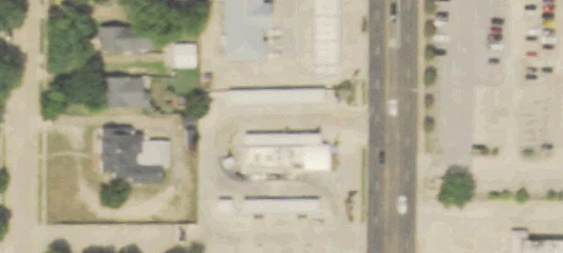 Drive-Thru Restaurant Building with Walk-Up
