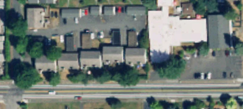 4-Plex with Private Outdoor Areas
