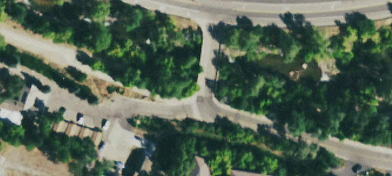 Retail/Flex Space on Large Lot