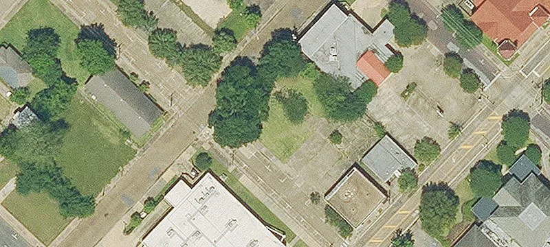 Vacant Commercial Lot