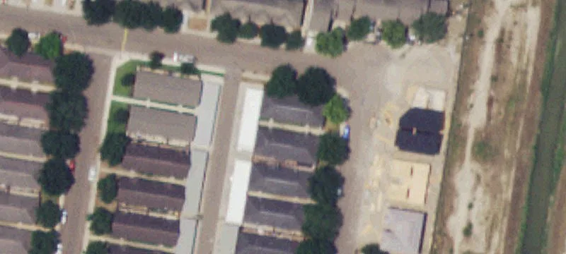 4-Unit Quadplex with Pool