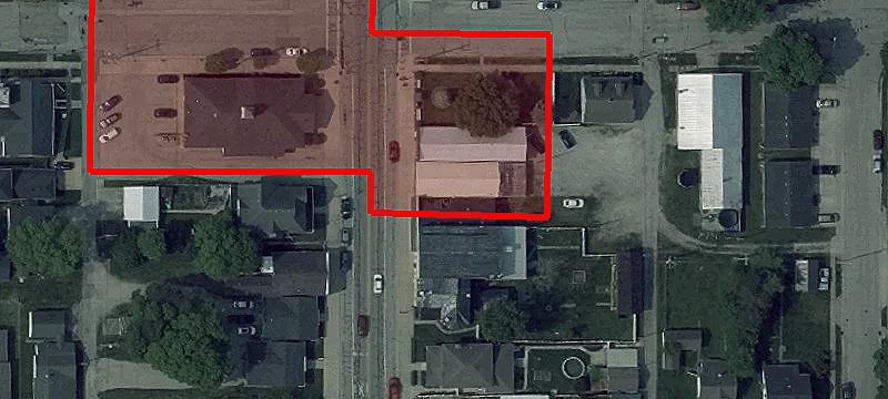 Retail Building with Attached Garage