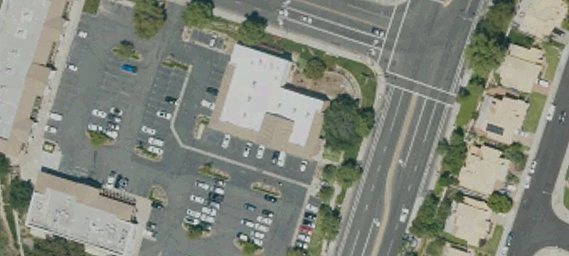 End-Cap Retail Suite