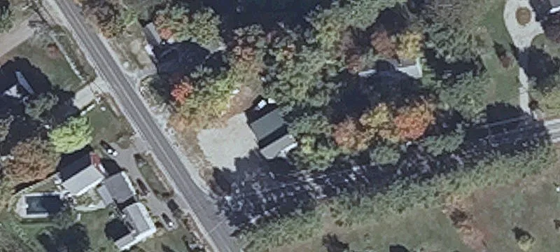 Mixed-Use Auto Workshop Property