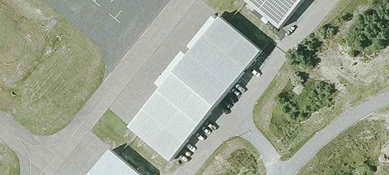 Warehouse and Office with Hoist Crane