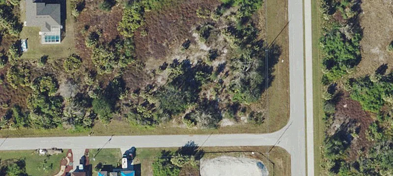 Oversized Corner Double Lot
