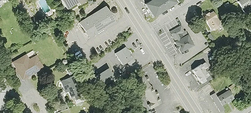 Multi-Bay Flex Building with Offices