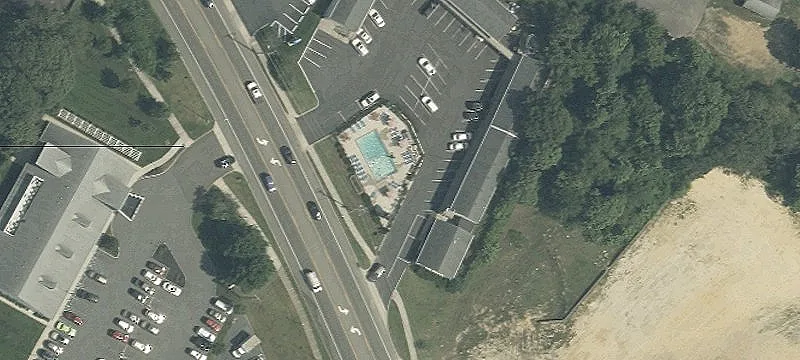 Exterior Corridor Motel with 50 Rooms