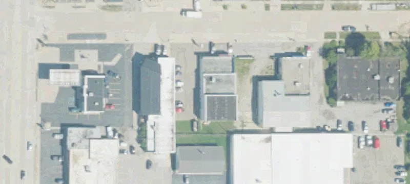 Retail Building with Storage Use