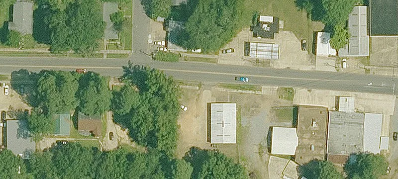 Auto Mechanic Shop with Lot