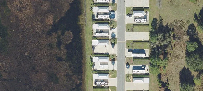 Pondside RV Park Pull-In Suite