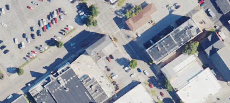 Multi-Story Restaurant & Bar Building