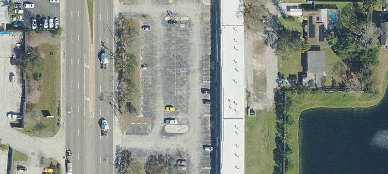 Retail Center with 94% Occupancy