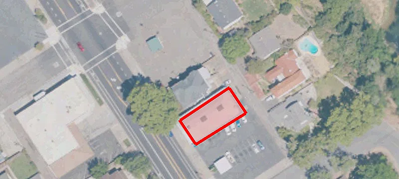 Two-Story 5-Plex Apartment Building