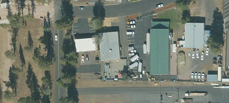 NNN Commercial Building