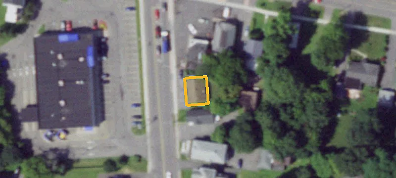 Block Flex Building with Yard