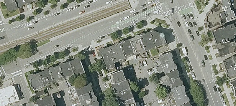 Studio Apartment in 8-Unit Building