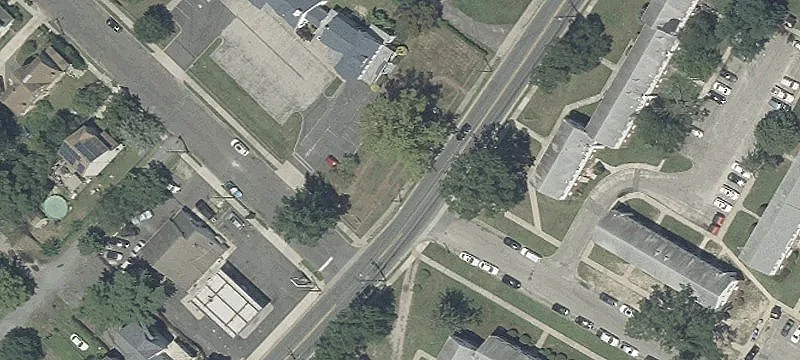 Office Building with 4,800 SF
