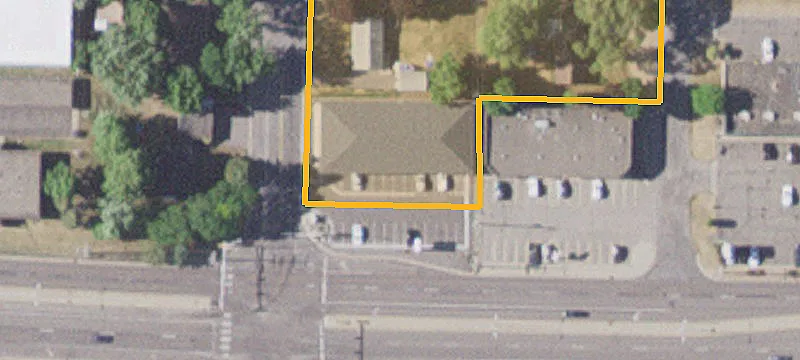 Mixed-Use Retail and Loft Building