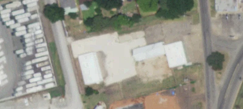 Renovated Multi-Building Flex Property