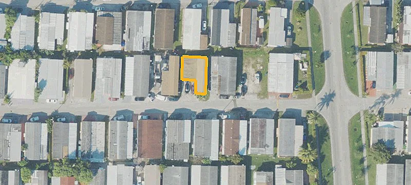 Four-Bedroom Mobile Home in Park