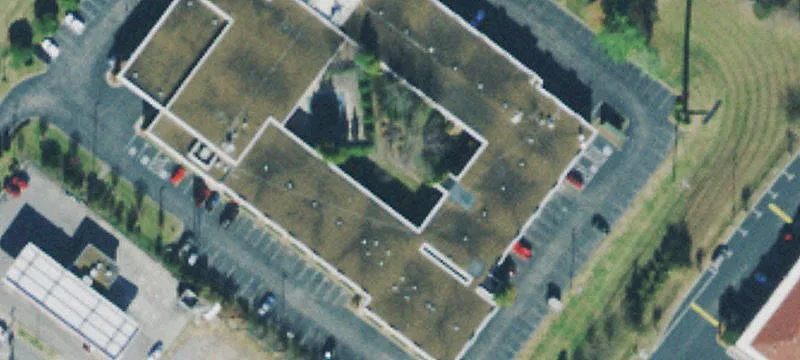 Hotel with Restaurant and Indoor Pools