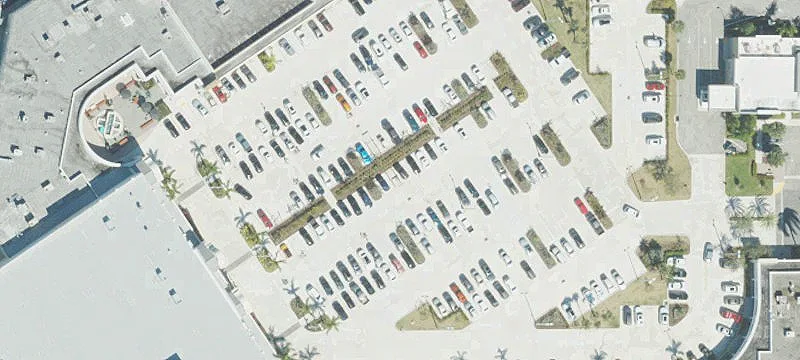Retail Space in Publix Center
