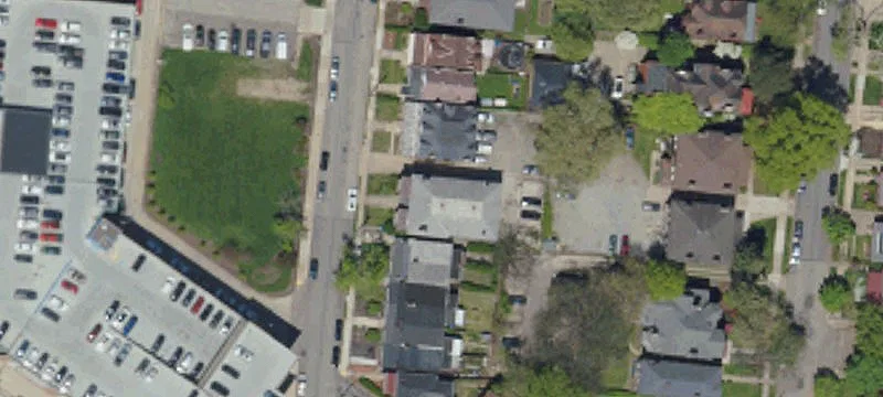 All-Brick 4-Unit Apartment Building