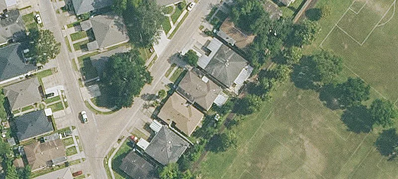 Spacious Duplex with Covered Parking
