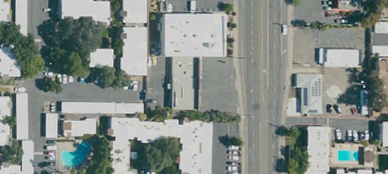 Move-In Ready Auto Shop Building
